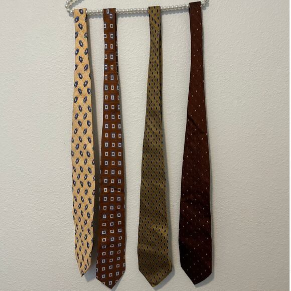 Jos. A. Bank Silk Patterned Made in Italy Neck Ties LOT OF 4 Suit Tie Business - Picture 1 of 13